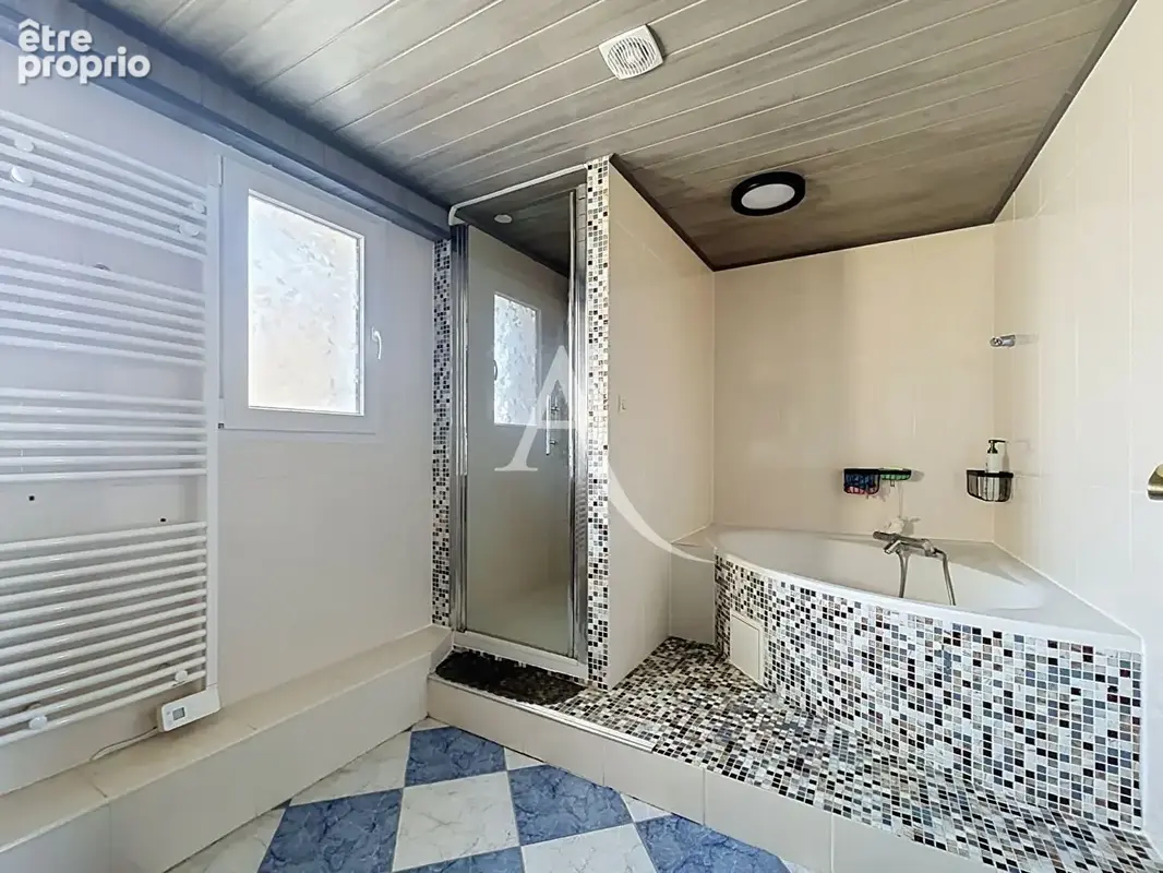 Maison de caractère de 225 m² - 5 Chambres -Terrain clos de 1 200 m² sans vis-à-vis - photo 8
