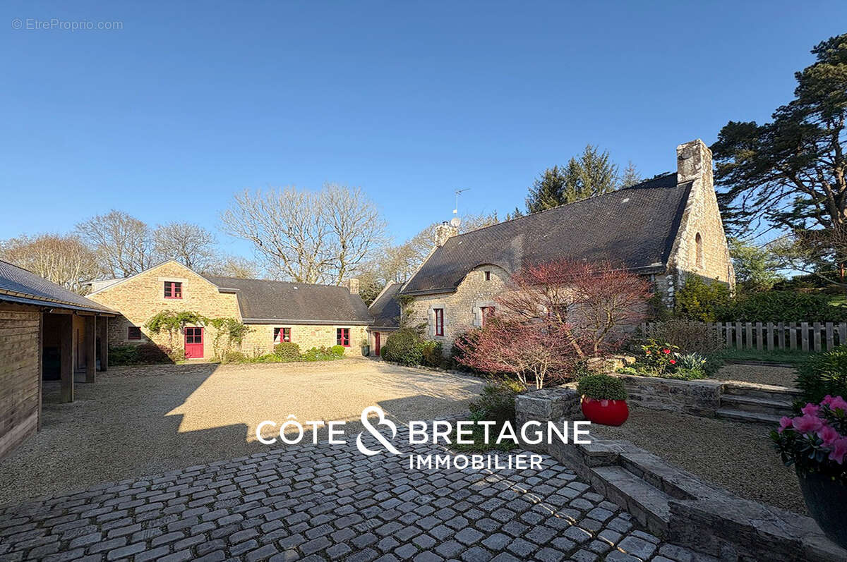 Demeure  de charme avec piscine a guidel dans le morbihan   ref : 2025116 - photo 2