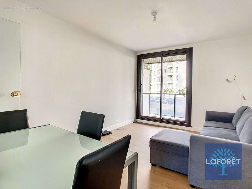 Appartement La Roche Sur Yon 2 pièce(s) 46.4 m2 - photo 2