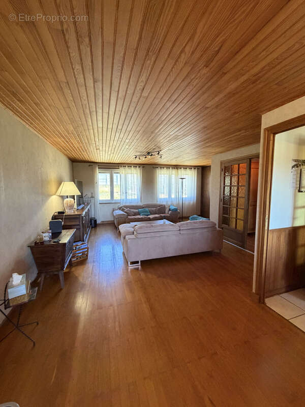 Maison en pierre (223 m2) avec terrain 1102 m2 à jonzieux 42 (pilat) - photo 15