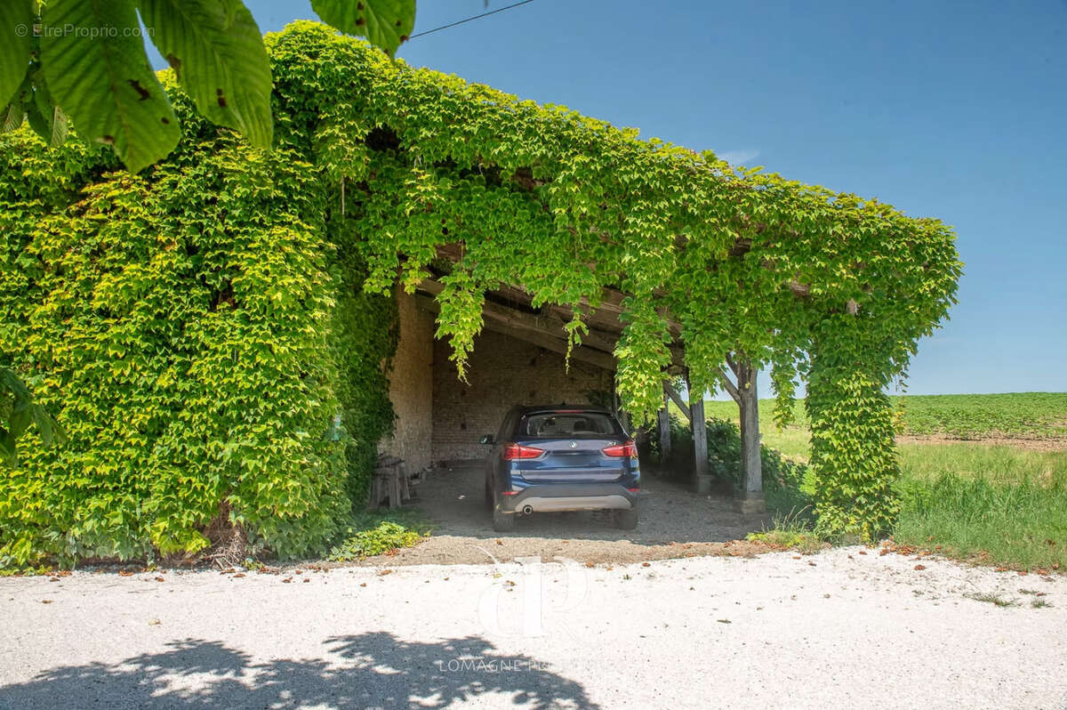 Maison à LACHAPELLE