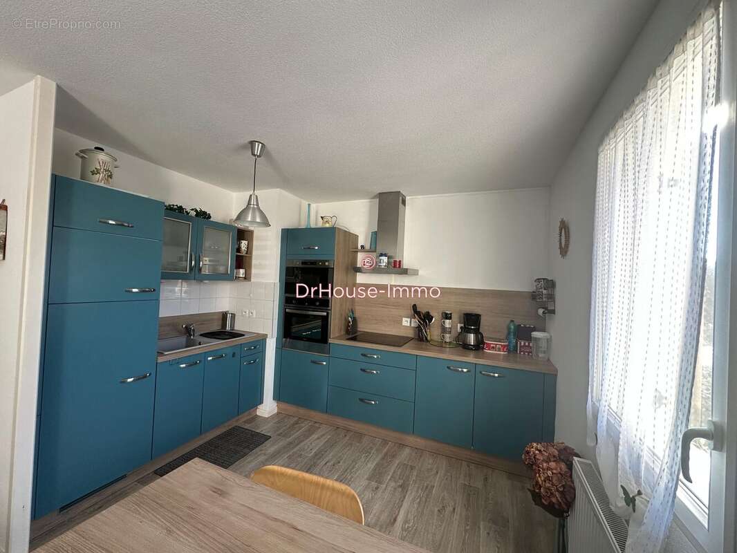 Appartement à PAREMPUYRE