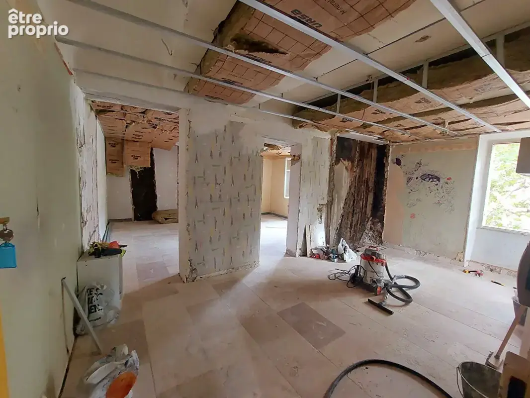 appartement T2 à rénover , idéal investissement - photo 5