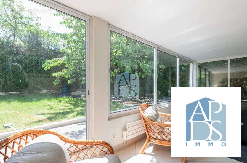Espace détente au rez-de-jardin - Maison à NOISY-LE-GRAND