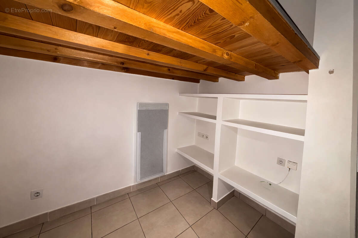 Appartement à SAINT-MAXIMIN-LA-SAINTE-BAUME