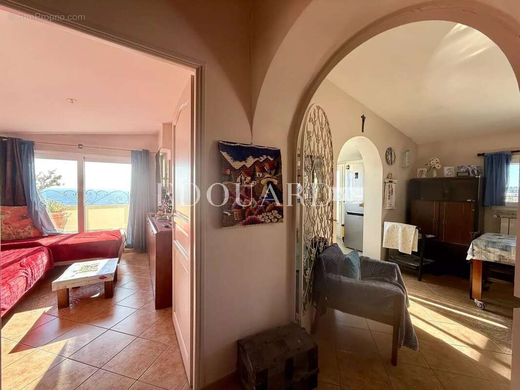 Appartement à MENTON