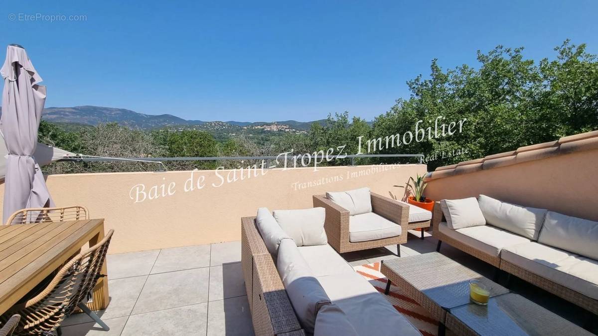 Appartement à COGOLIN