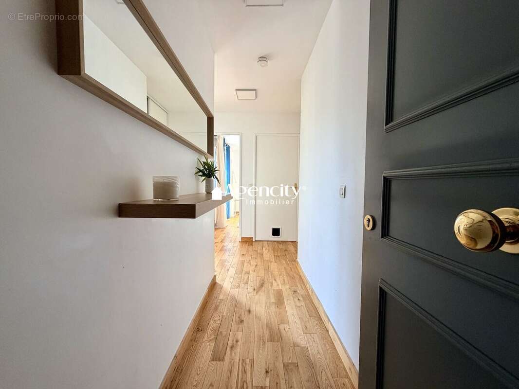 Appartement à SERRIS