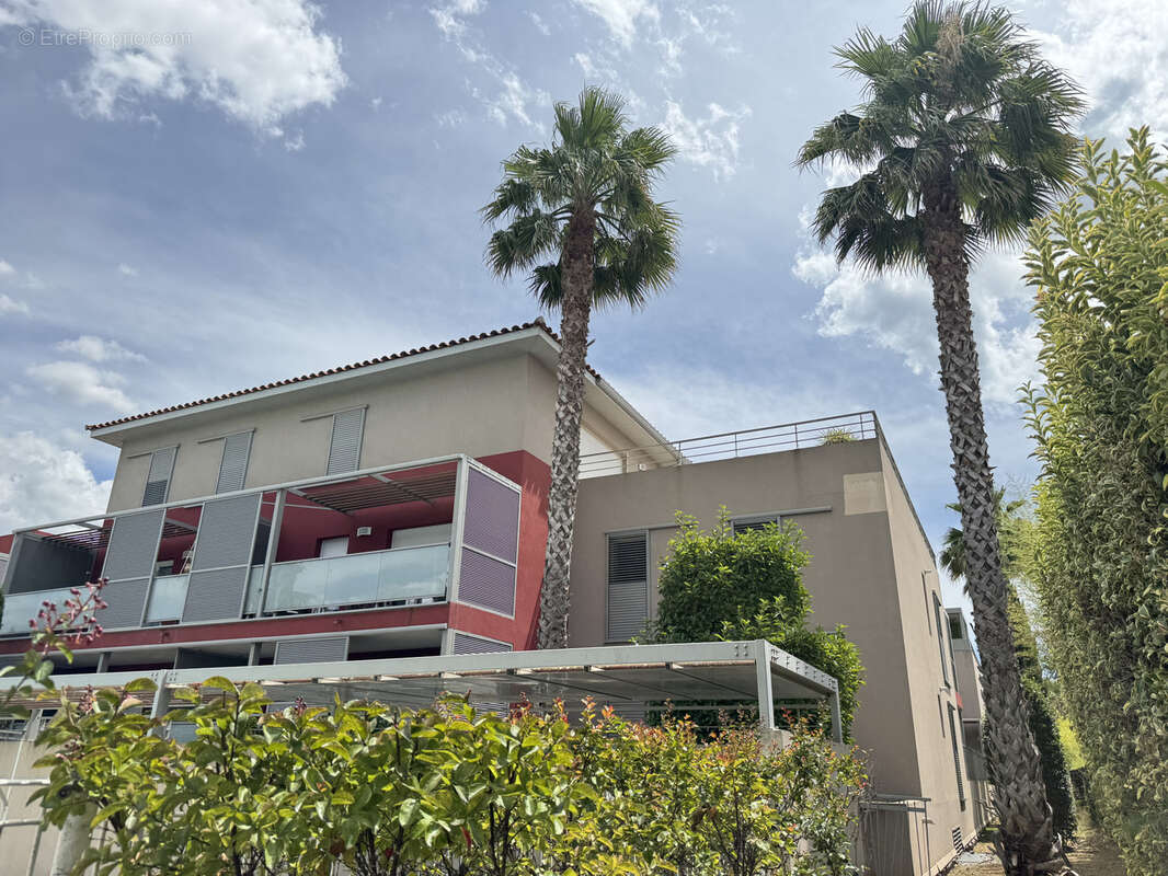 Appartement à MAUGUIO