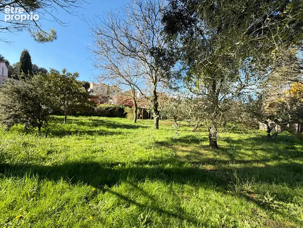 Terrain constructible viabilisé de 1227 m2 - photo 3