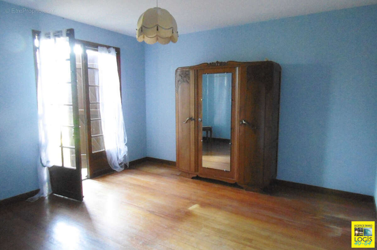 Maison à SAINT-ETIENNE-D'ORTHE