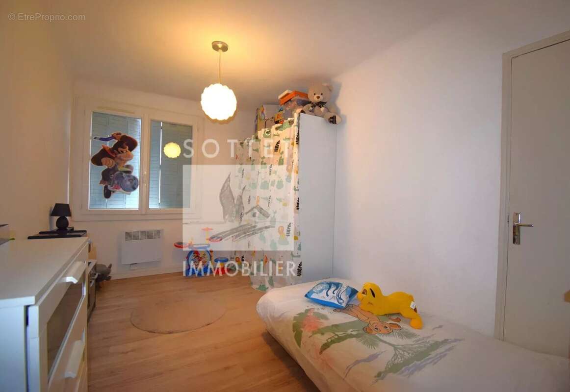 Appartement à BOLLENE