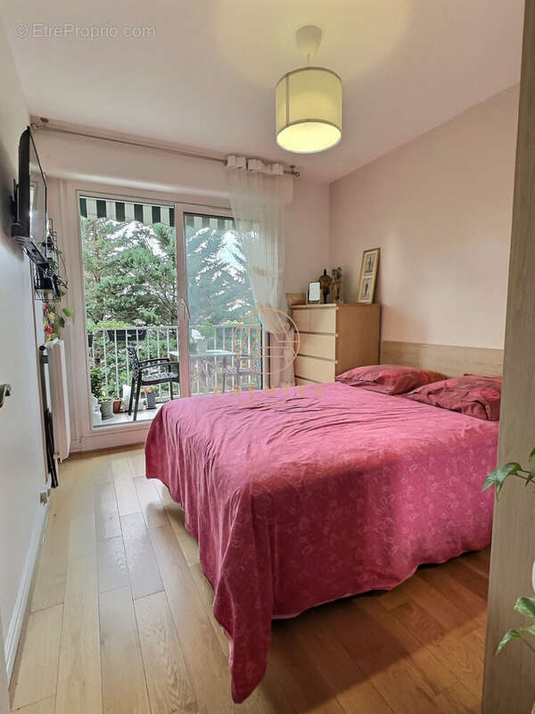 Appartement à SAINT-MAUR-DES-FOSSES