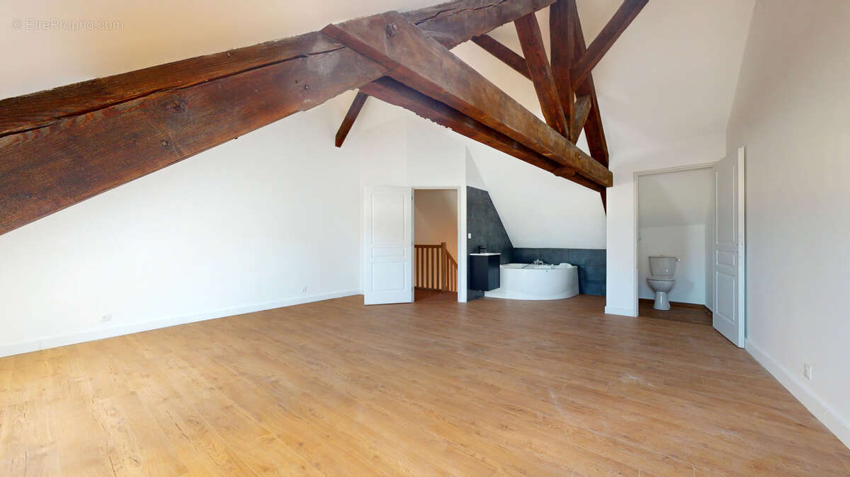 Appartement à BYANS-SUR-DOUBS