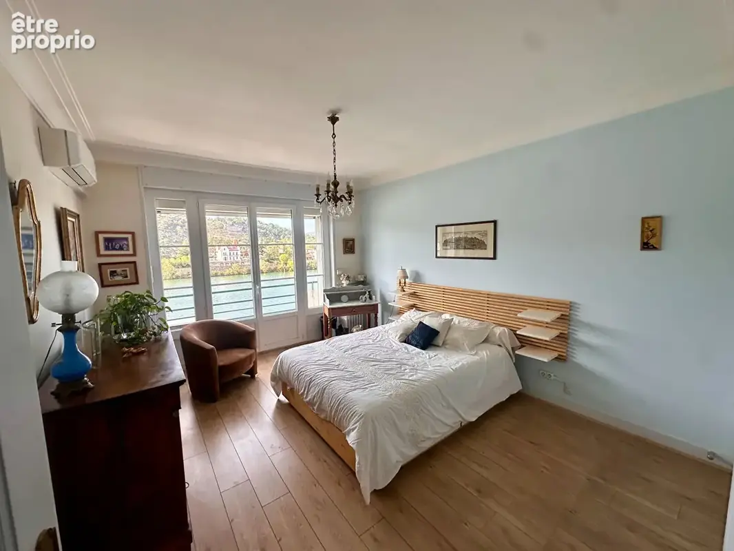 VIENNE sous-préfecture - Vue sur Rhône - Appartement de caractère - 134 m² - 6 pièces - photo 7