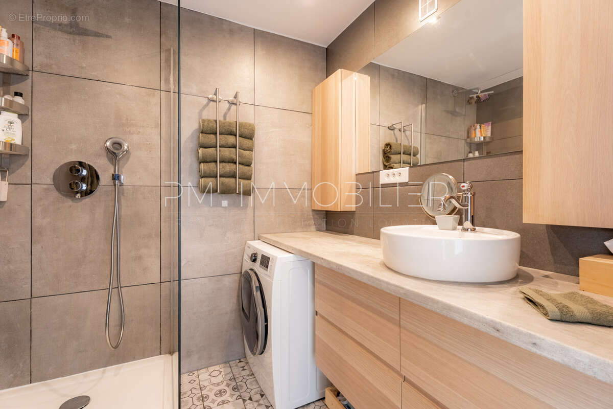 Appartement à MARSEILLE-9E