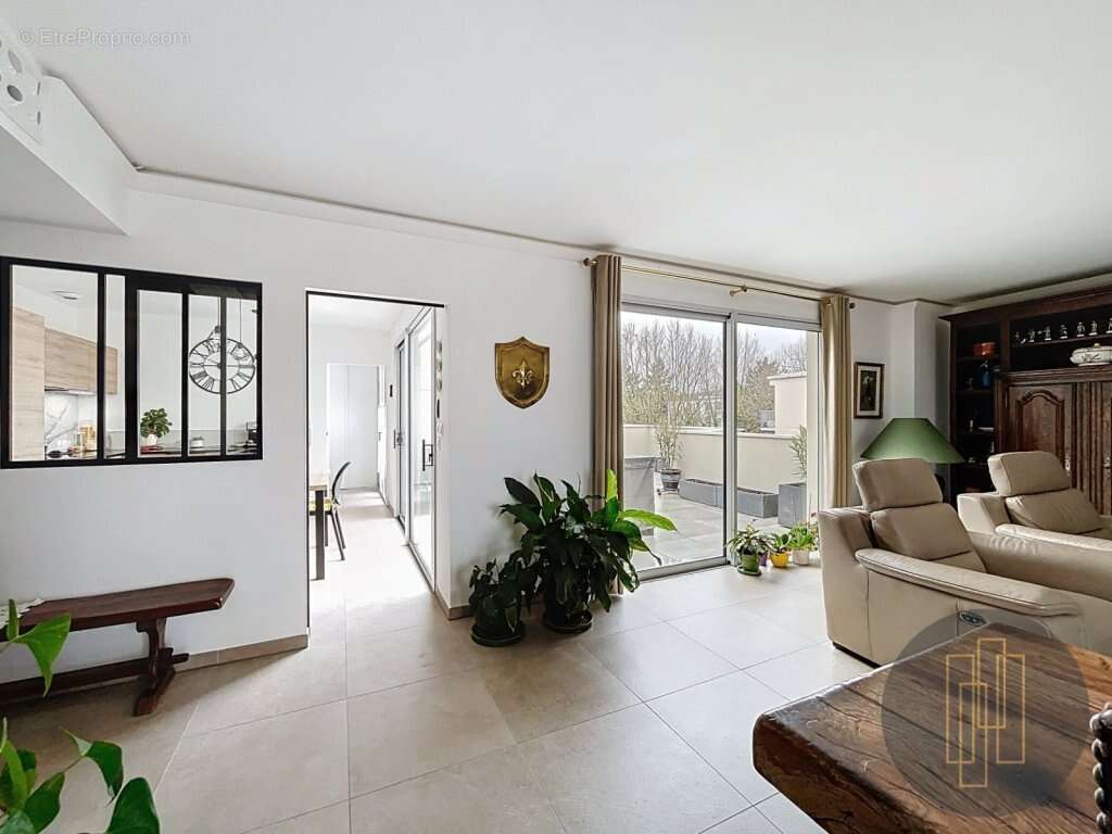 Appartement à ANSE