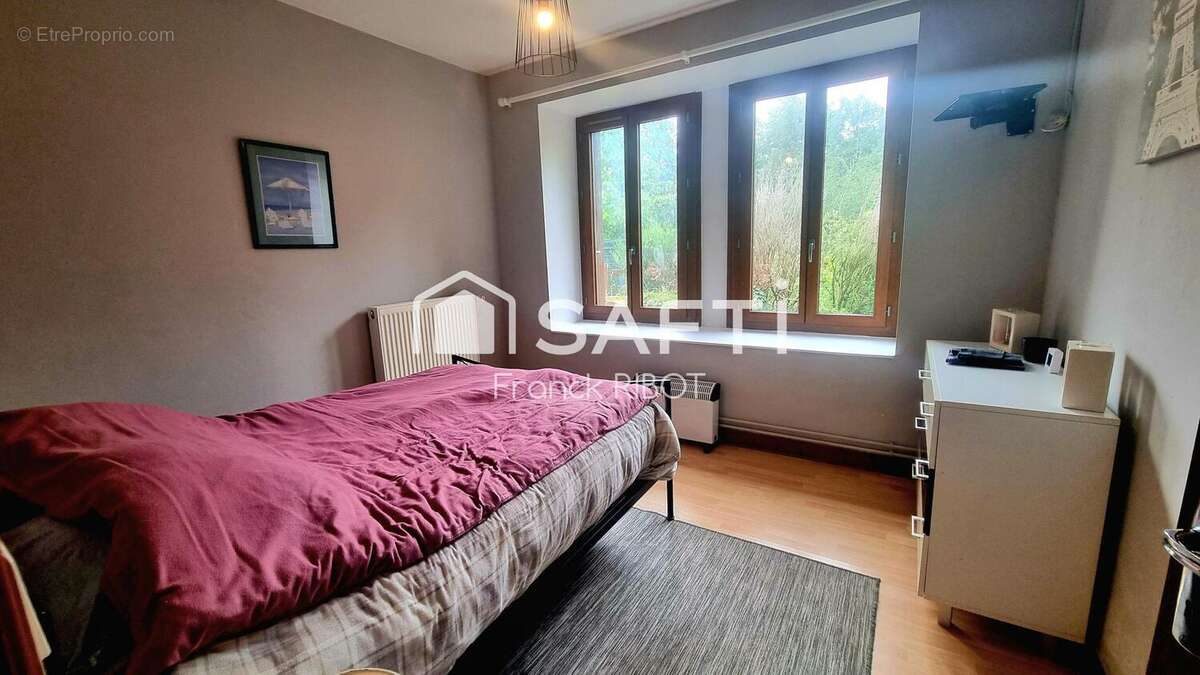 Maison 95 m² à Savigny-En-Terre-Plaine  - photo 7