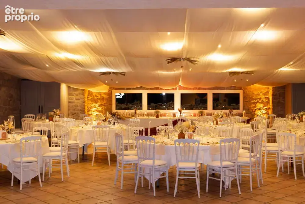 Domaine événementiel   restaurant   hébergements   murs & fonds   estérel - photo 3