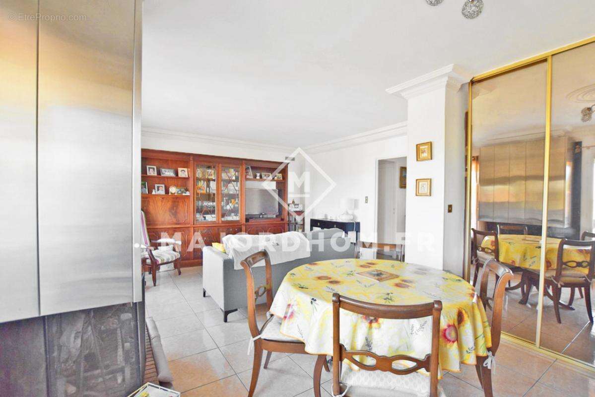 Appartement à MARSEILLE-10E