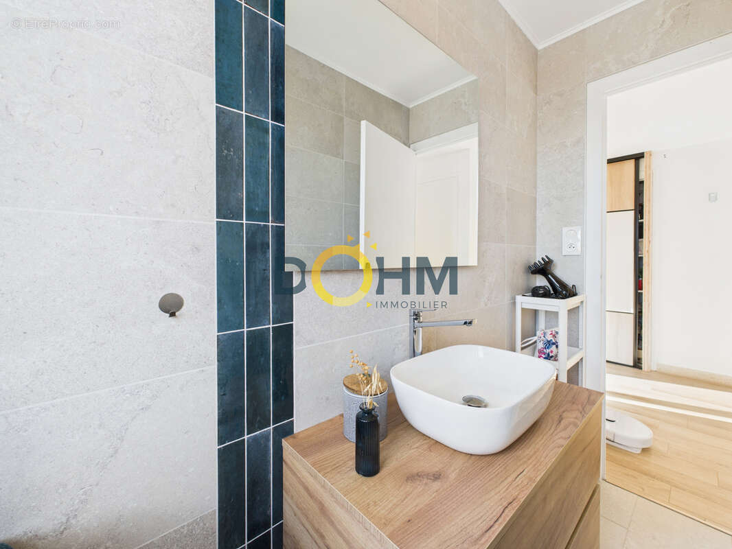 Appartement à SAINT-ETIENNE