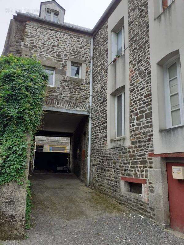 Appartement à FOUGERES
