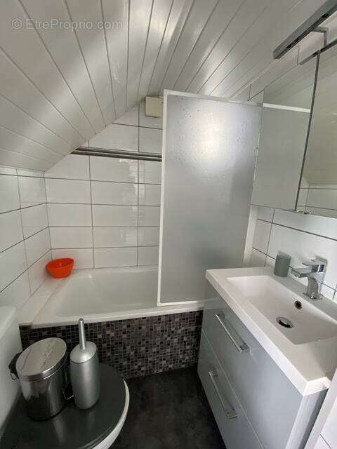 Appartement à MAUGUIO