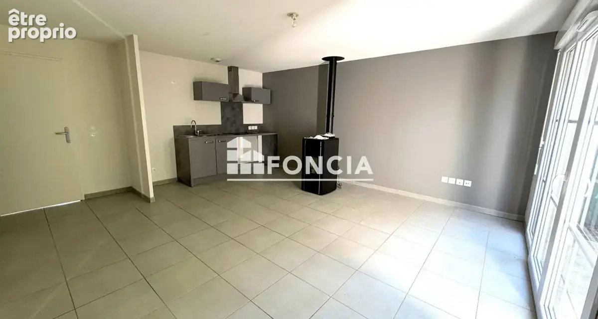 Maison T3 au Château d'Oléron, avec garage - photo 3