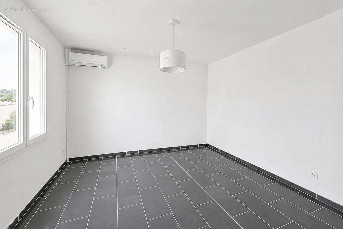 Maison rénovée 6 pièces à Bergerac - photo 7