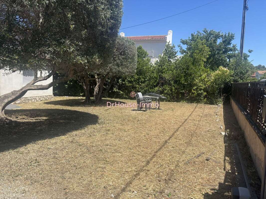 Maison 106 m² à Marignane  - photo 4