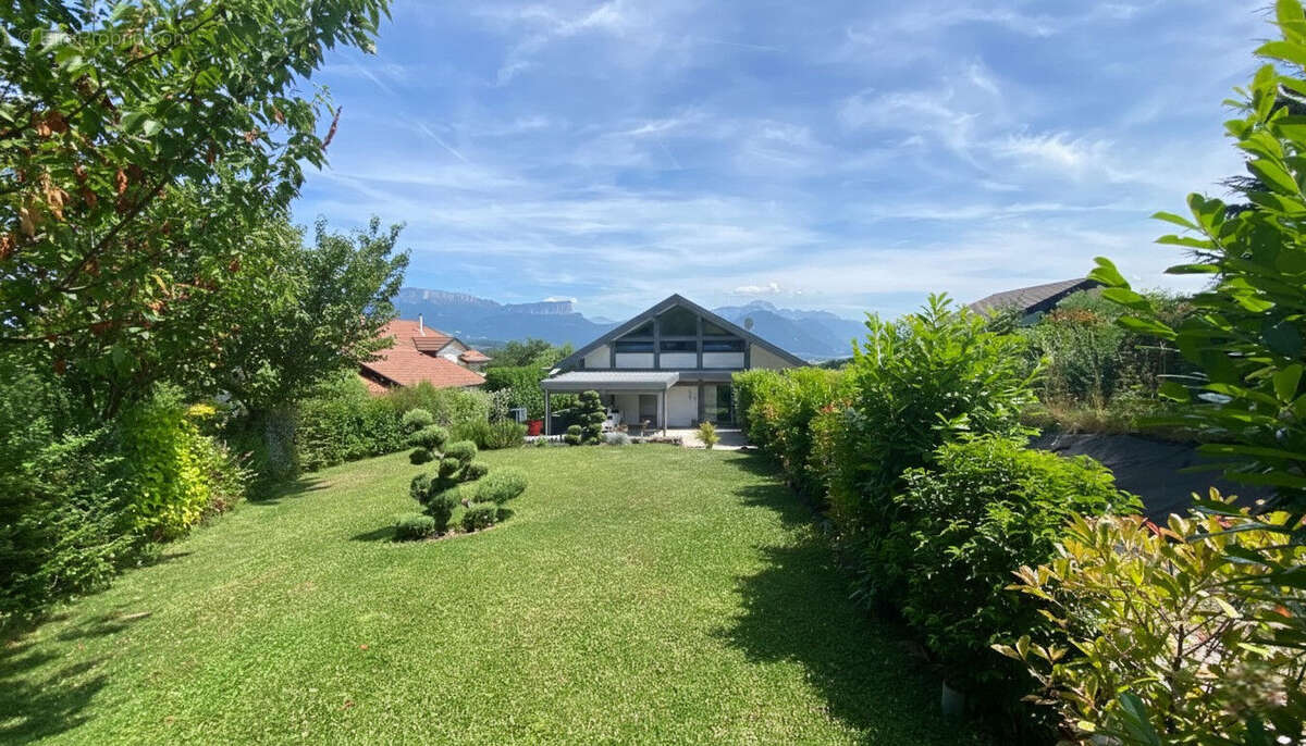 Maison à LES OLLIERES