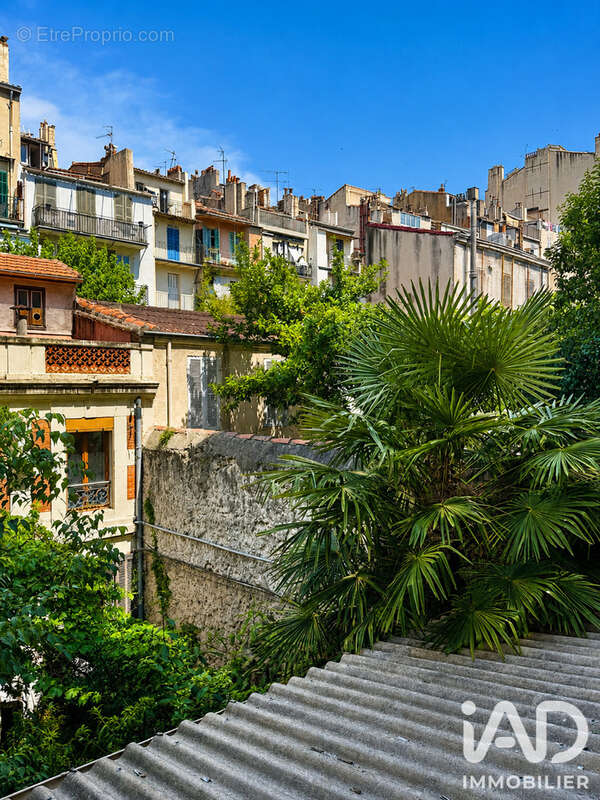 Appartement 76 m² à Marseille-1e  - photo 6