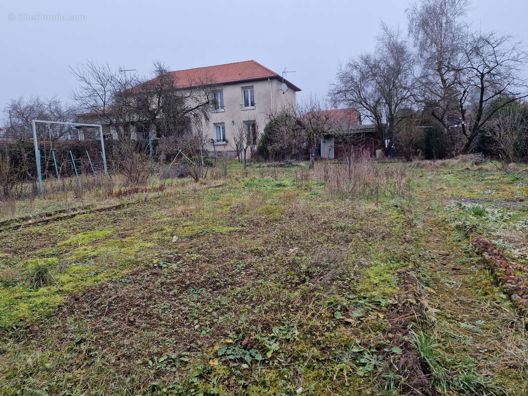 Maison à PAGNY-SUR-MEUSE