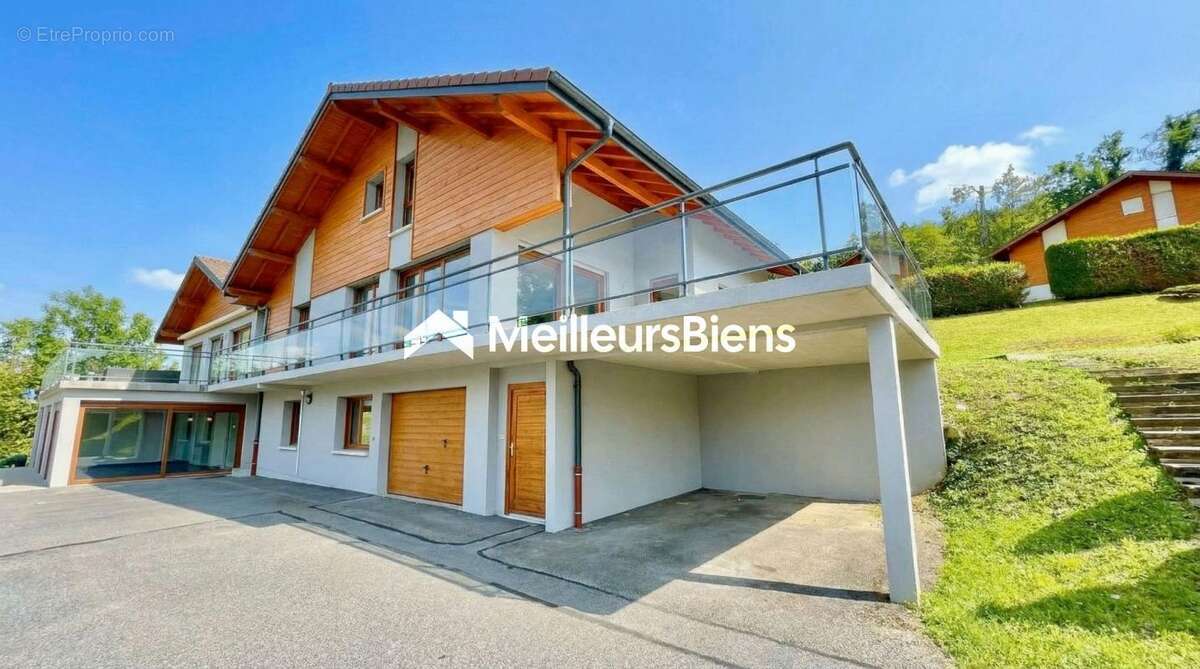 Maison à LA CELLE-SOUS-GOUZON