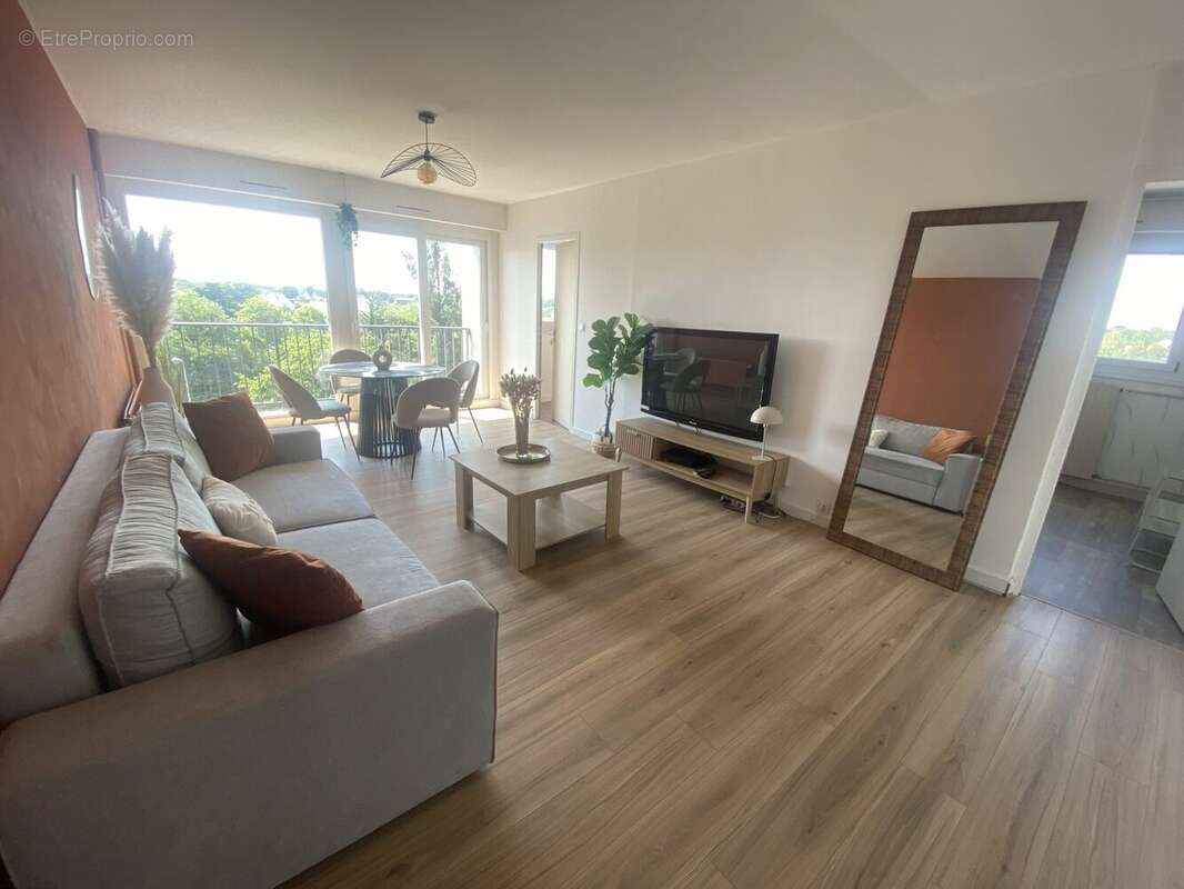 Appartement 65 m² à Lorient  - photo 2