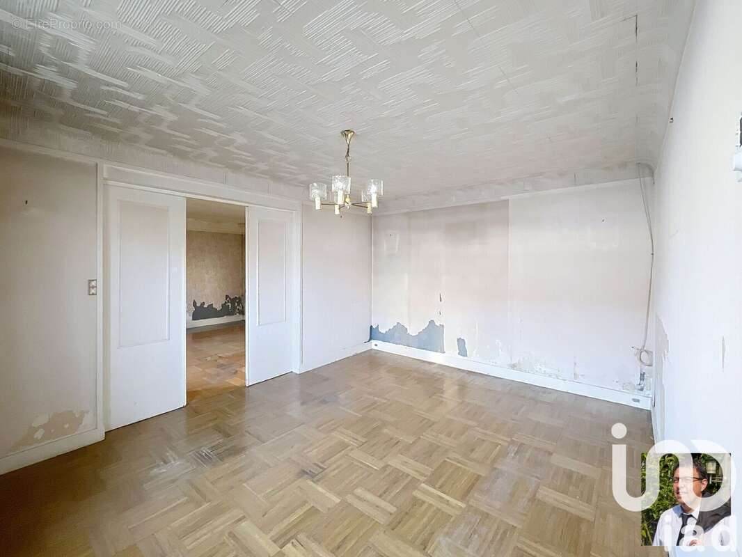 Photo 3 - Maison à VILLENEUVE-LE-ROI