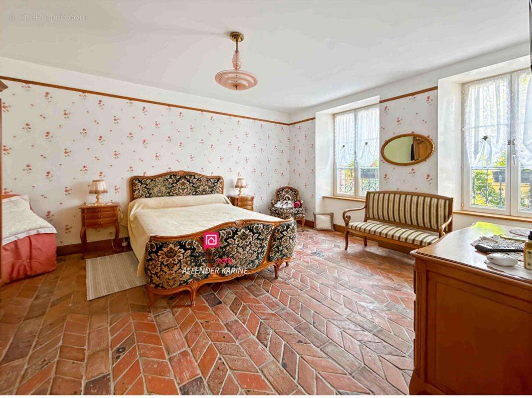 Maison à MALAY-LE-GRAND