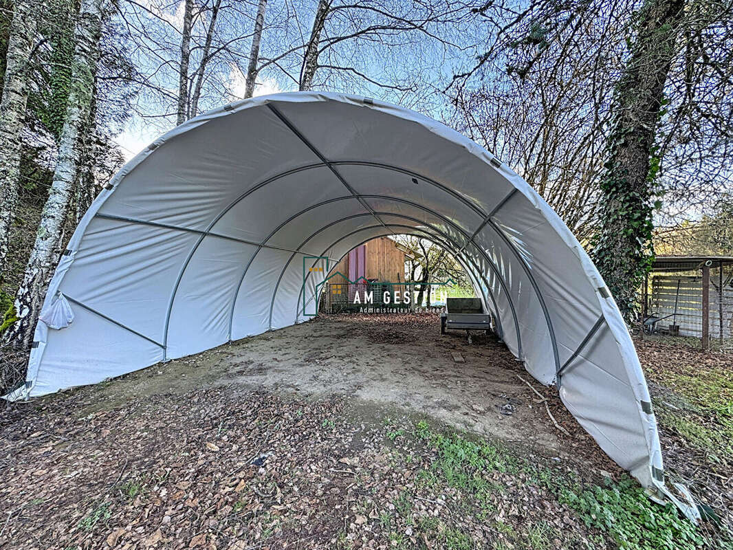 Maison à SAINT-DENIS-DES-MURS