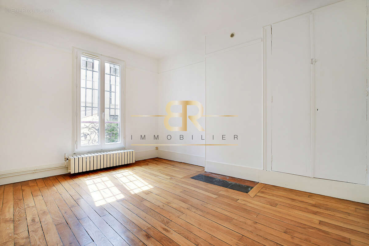 Appartement à PARIS-19E