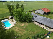 Maison à LUPLANTE