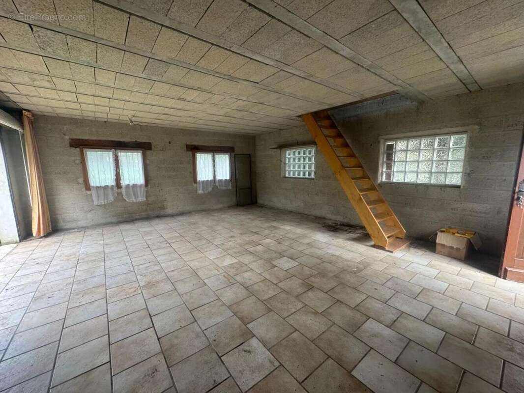 Photo 6 - Maison à LIMETZ-VILLEZ