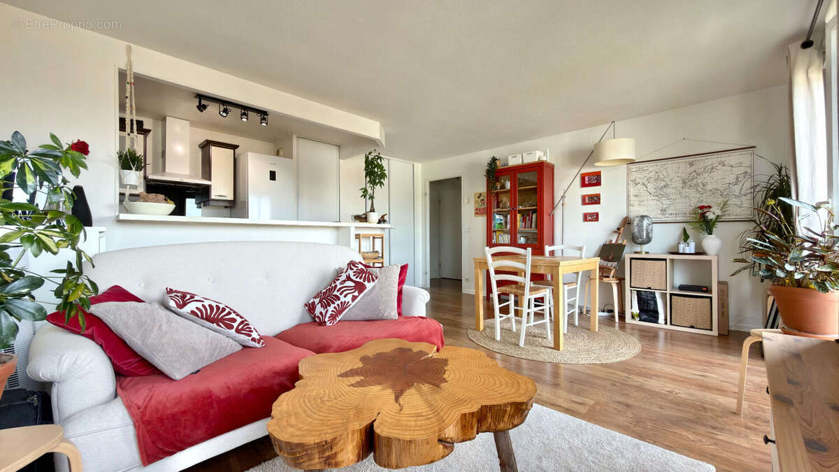 Appartement à CORBEIL-ESSONNES