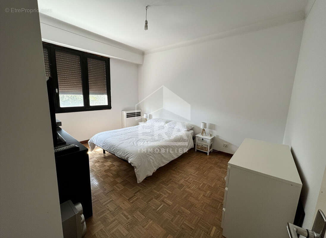 Appartement à VENCE