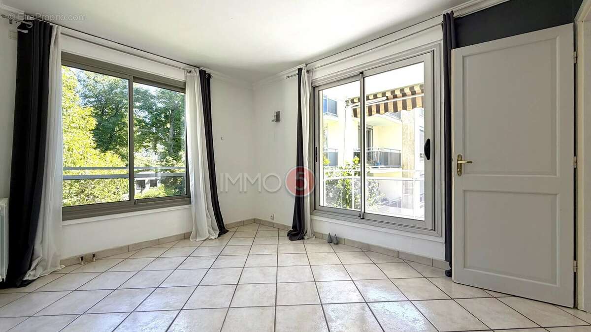 Appartement à LE RAINCY