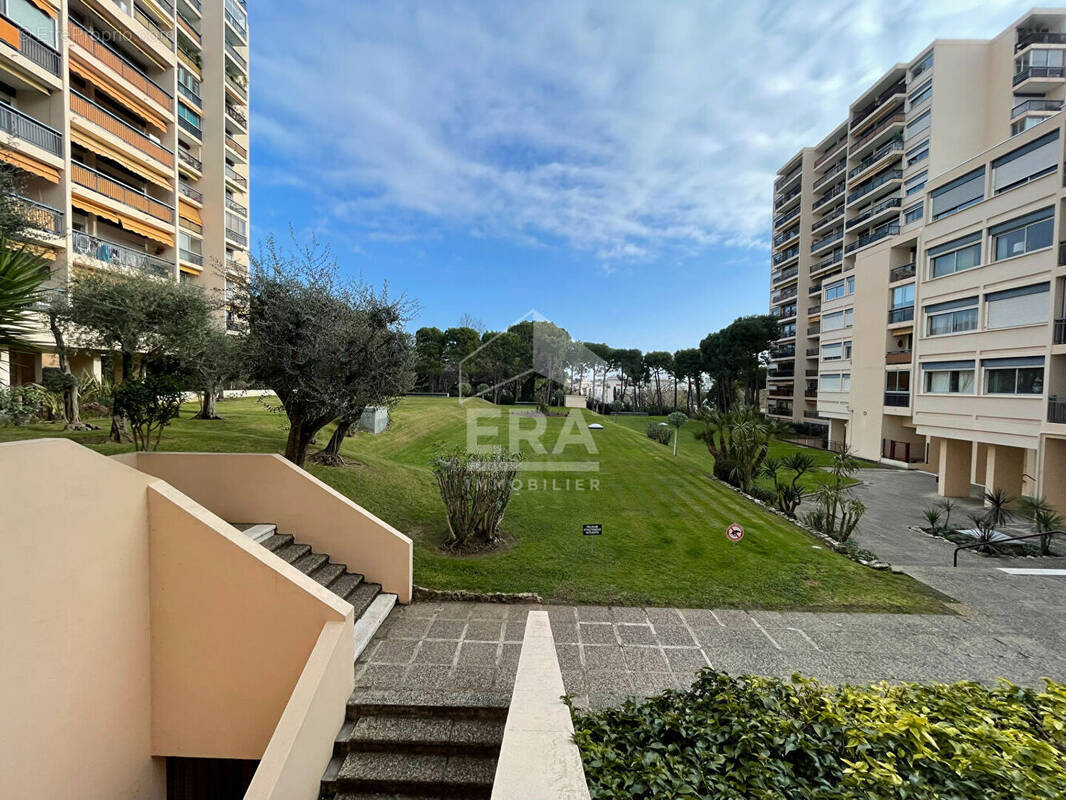 Appartement à LE CANNET