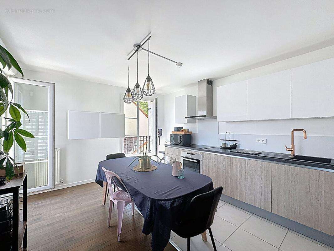 Appartement à BIEVRES