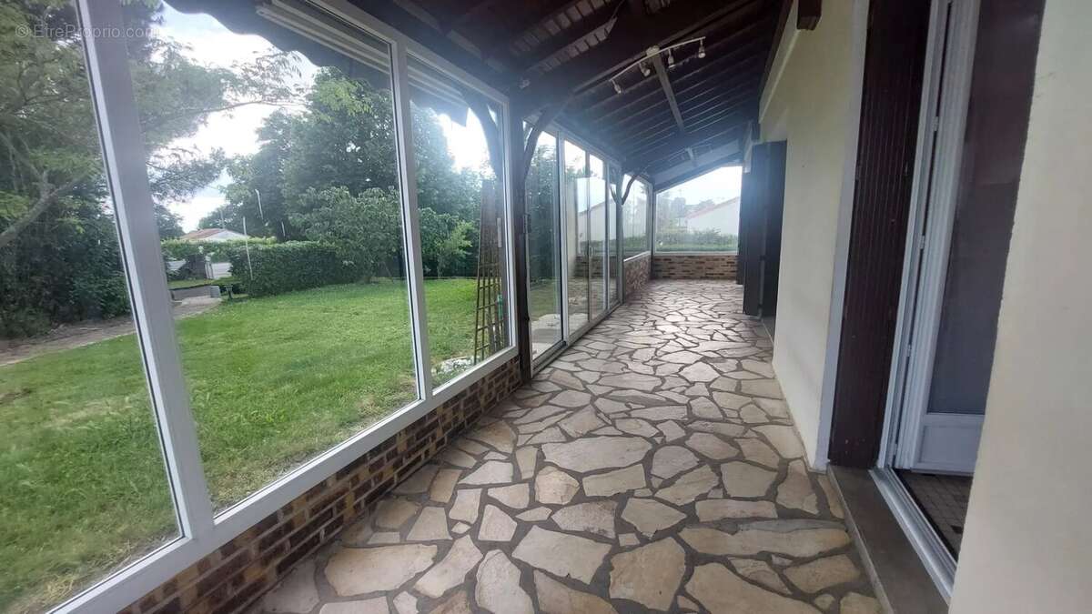 Maison à MAULEON