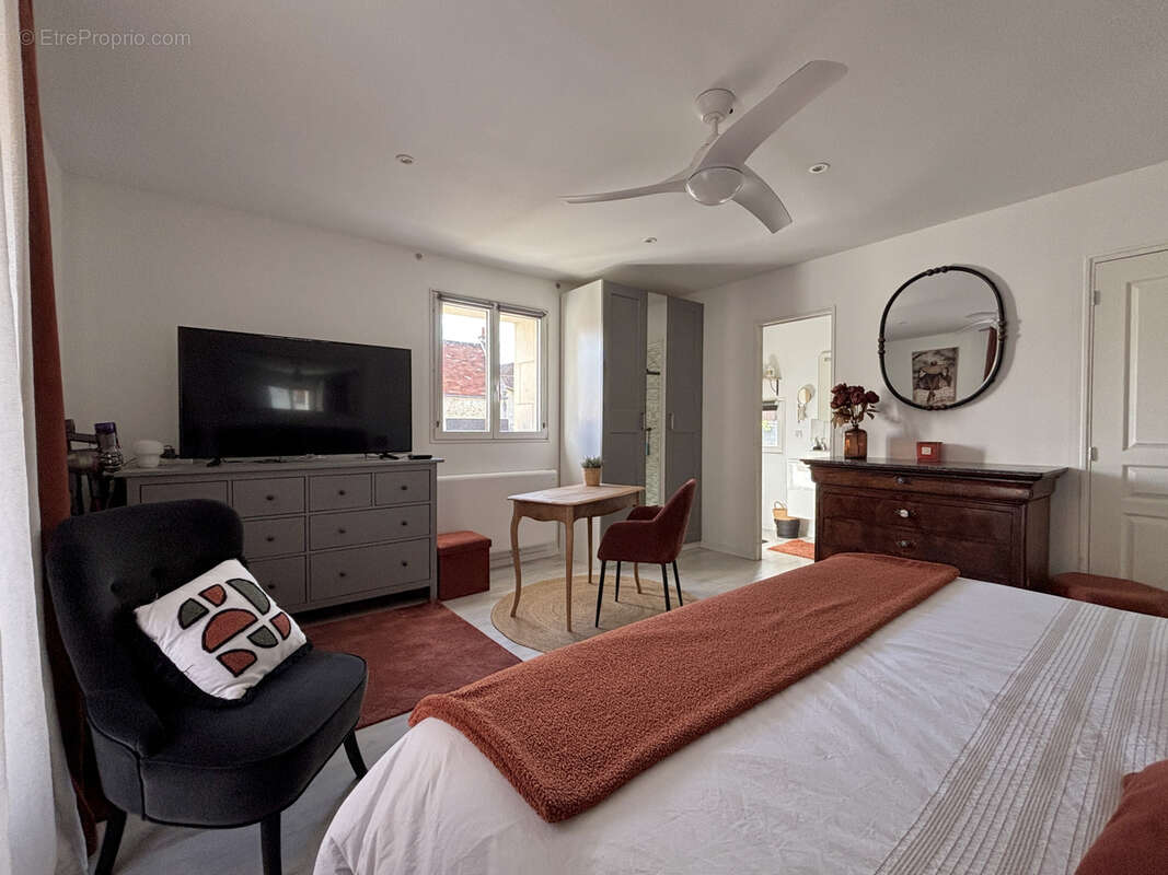 Maison à CRESSERONS