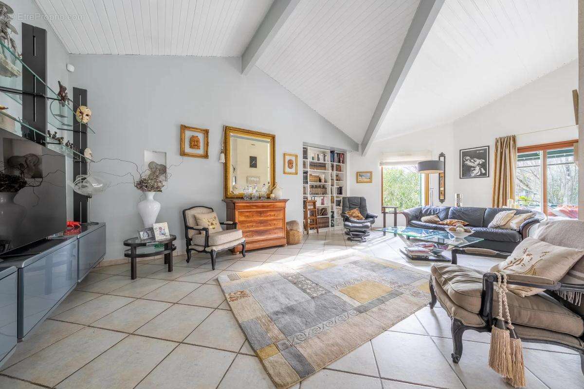 Maison à SAINT-LOUBES