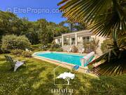 Maison à LES MATHES